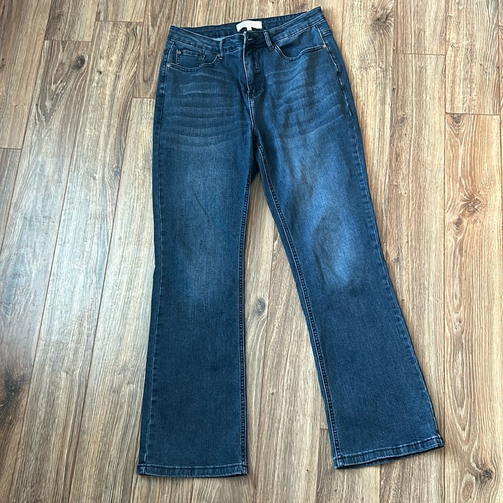 Like new boot cut jeans